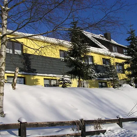 Pensión Am Zechengrund 3*