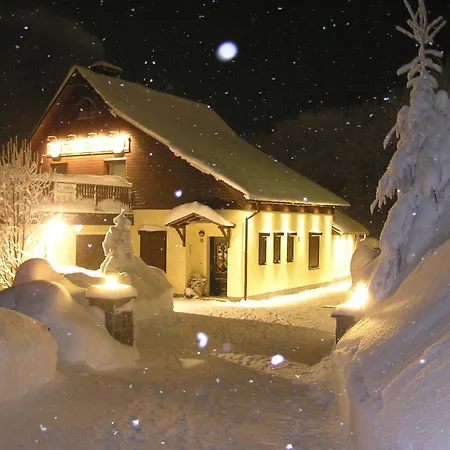 Pensión Am Zechengrund 3*