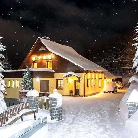 Pensión Am Zechengrund 3*